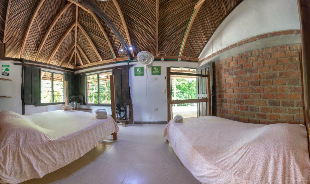 Hostal La Media Luna Паломіно Екстер'єр фото